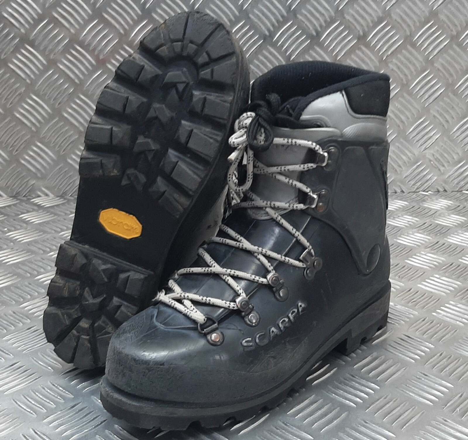 crampon compatible boots