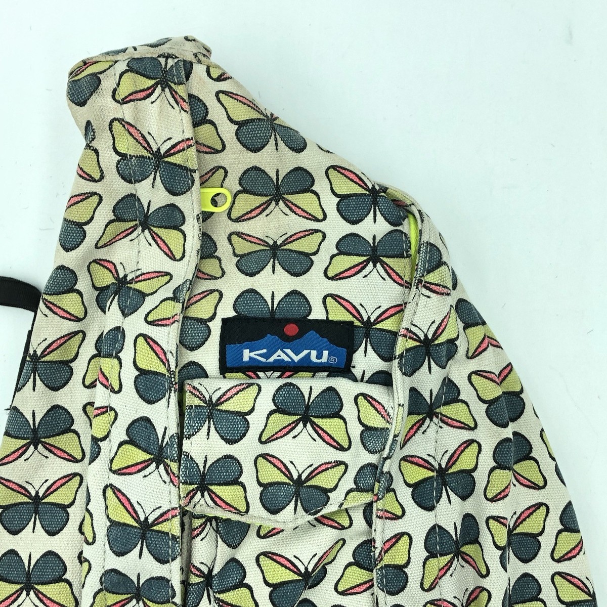 Kavu rope sling bag  canvas yellow,green &black backpack. KAVU Pineapple Print Canvas Rope Bag main image 3