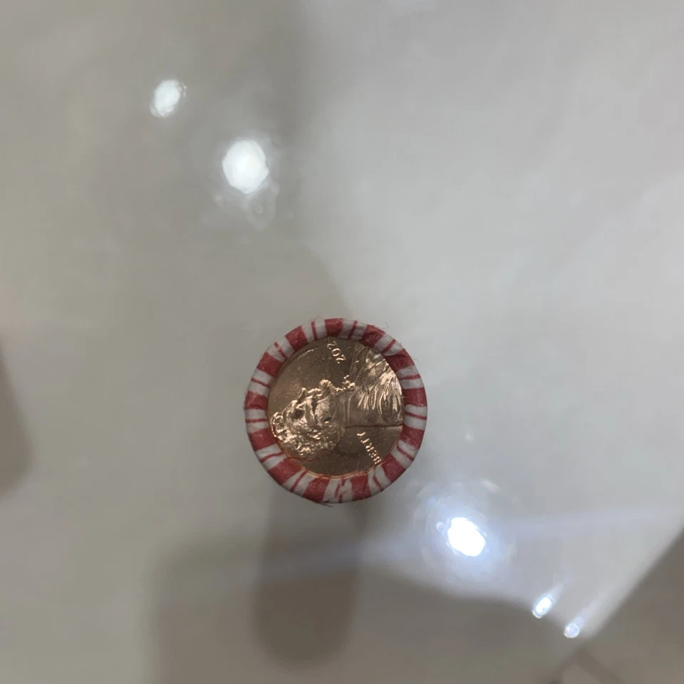 2 Rolls: (1) 2025 P  &  (1) 2025 D Lincoln Penny Roll (Philly-Denver)last Penny - Image 4 of 4