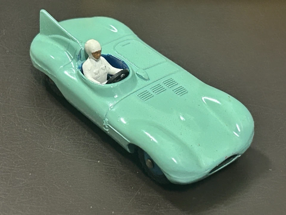 DINKY TOYS 238 JAGUAR TYPE D.RACING CAR CON BOX ORIGINALE  - Immagine 4 di 4