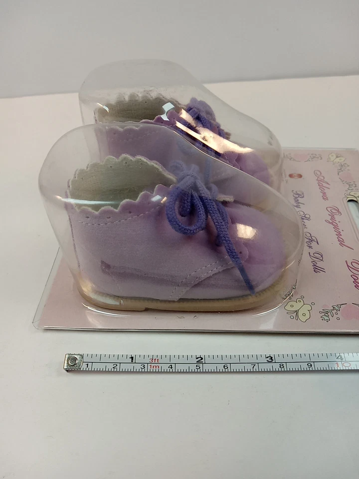Muñeca Adora Original. Zapatos de bebé para muñecas. Foto 3 de 4