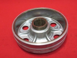 84 Honda ATC TRX 200 A ES rear brake drum # 42622-969-000 nice !