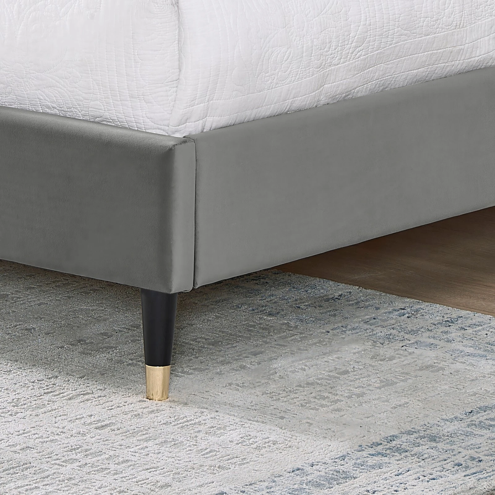Rozitta Wingback Platform Bed - Thumbnail 3
