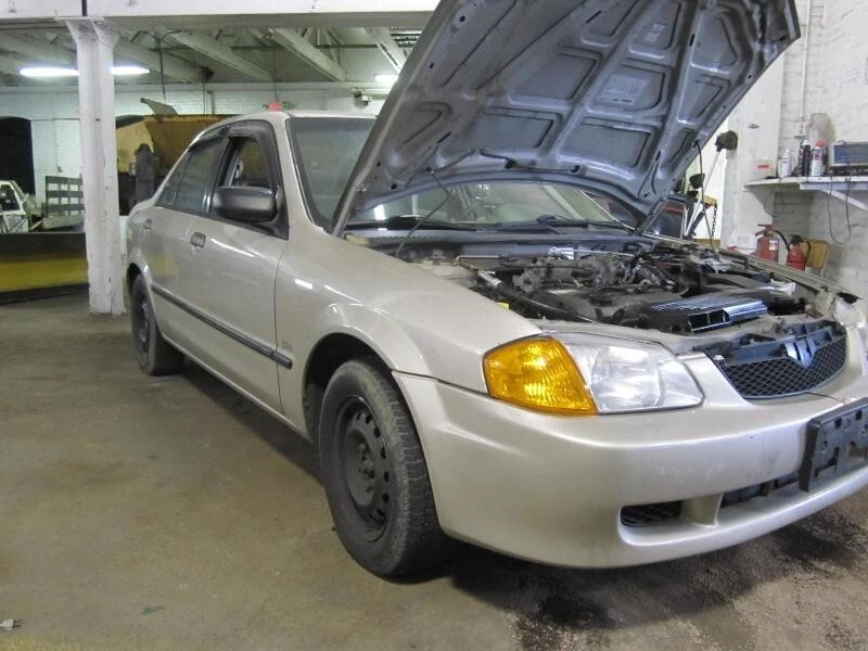 Used Engine Oil Pan fits: 2000 Mazda PROTEGE Grade A Foto 3 de 4