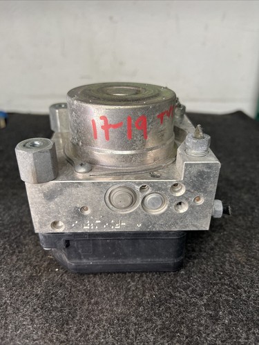 2017 Toyota Corolla ABS PUMP ANTI LOCK BRAKE MODULE 89541-02470 OEM - Picture 9 of 9