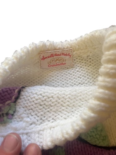 Vintage 90s Handknit Dinosaur Sweater - Specially Handmade by Grandma - 4T 5T - Picture 2 of 9