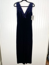 NWT vintage Y2K Reggio Formal Gown Sz 12 Prom Velvet Blue Embroidered Vneck