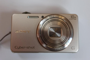 SONY Cyber-shot DSC-WX200 ゴールド18.2MP 438 Buy Sony DSC-WX200 18.2MP Point and Shoot Digital Camera (Gold