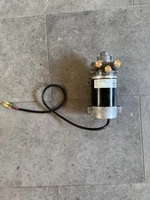 Navico (Simrad, B&G, Lowrence) PUMP-3 (1.6L, 12V) - 90 Day Warranty