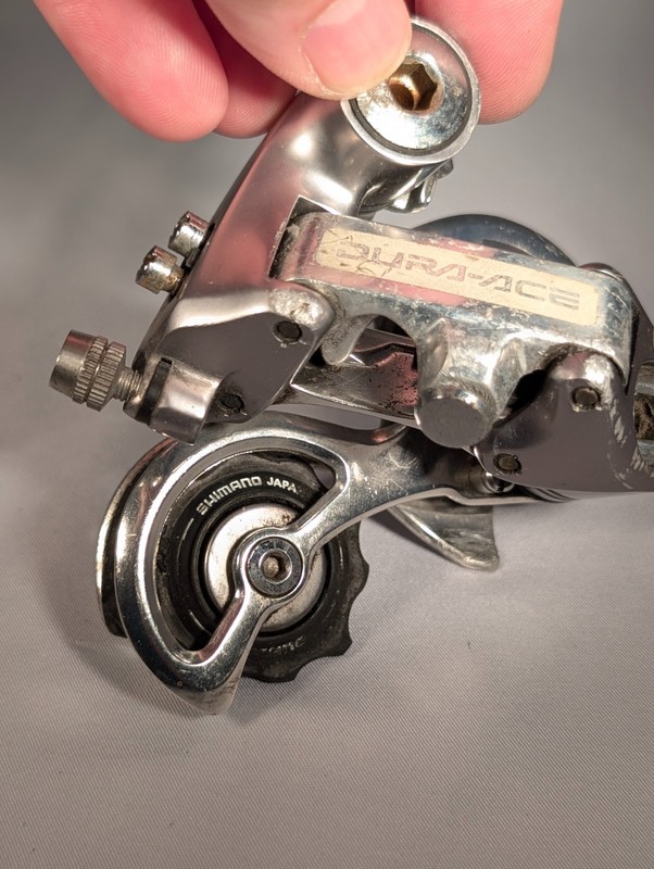 •• Shimano Dura-Ace 6-Speed Rear Derailleur • RD-7400 • WHITE LOGO! ••