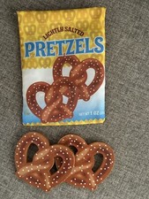 Melissa  Doug Pretzels Fabric Snack Bag Wooden Pretzels