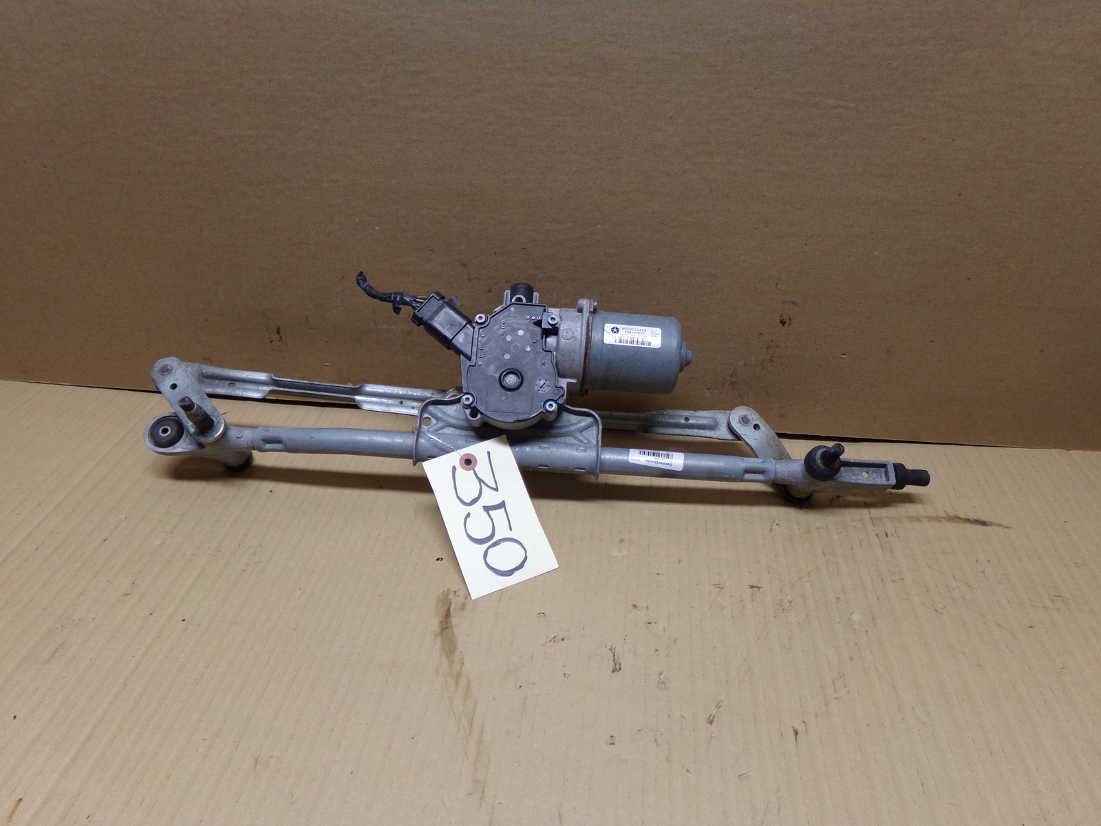 08 09 10 Dodge Caravan FRONT Used Wiper Motor Linkage Transmission #350