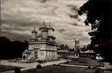 RPPC Manastirea Curtea de Arges Romania vintage postcard x384
