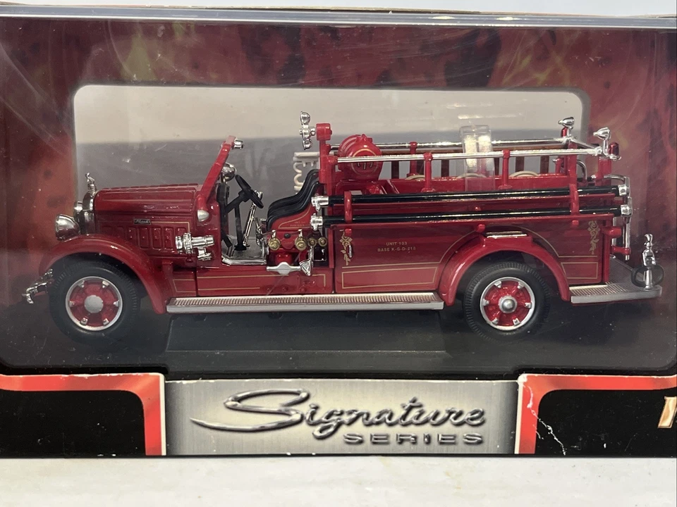 FIRMA DE CARRETERA YAT MING 1:43 1935 MACK TIPO 75BX MODELO FUNDIDO A PRESIÓN EN ESTUCHE DE PLÁSTICO Foto 2 de 4