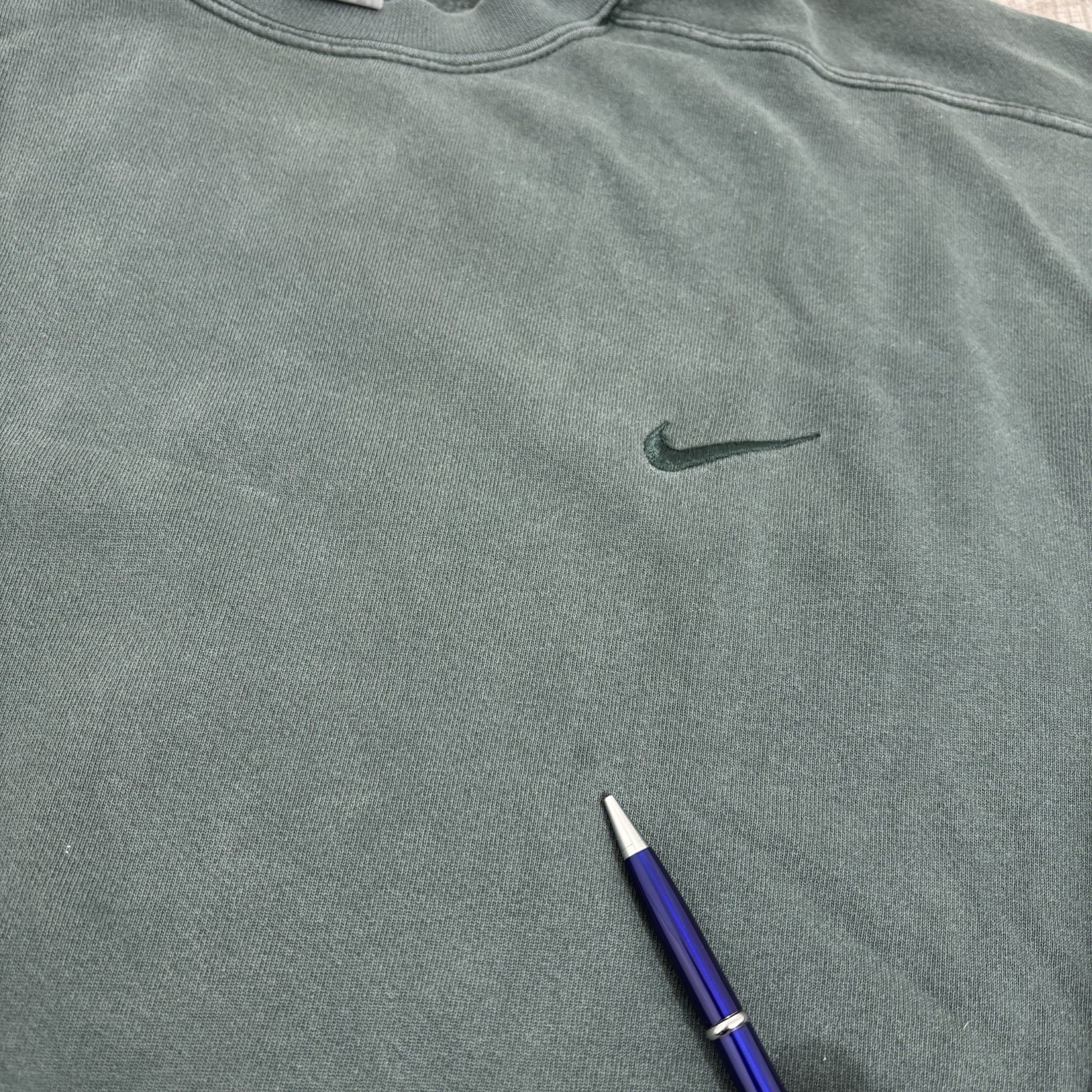 Y2K 2000s Nike Solid Green Pullover Crewneck Bagg… - image 3