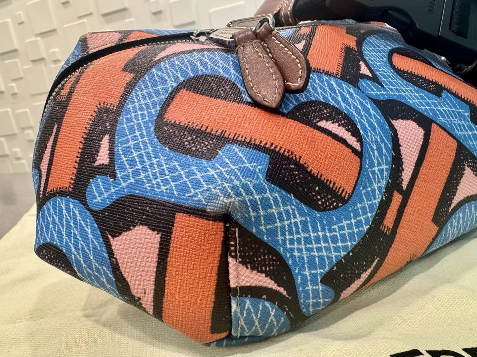 Bolsa tiracolo BURBERRY E-Canvas logotipo Sonny Bum cobalto brilhante MSRP $1000 - Imagem 3 de 4