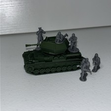 Tank With 5 Army Men