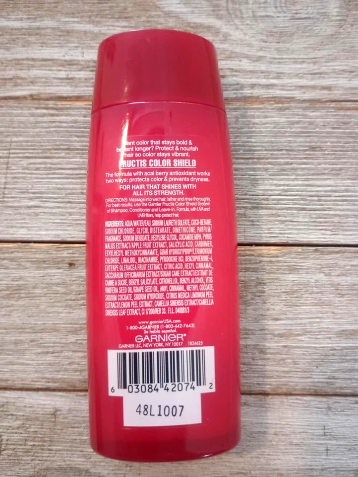 Champú fortificante Garnier Fructis Color Shield para cabello tratado con color 3 oz Foto 3 de 4