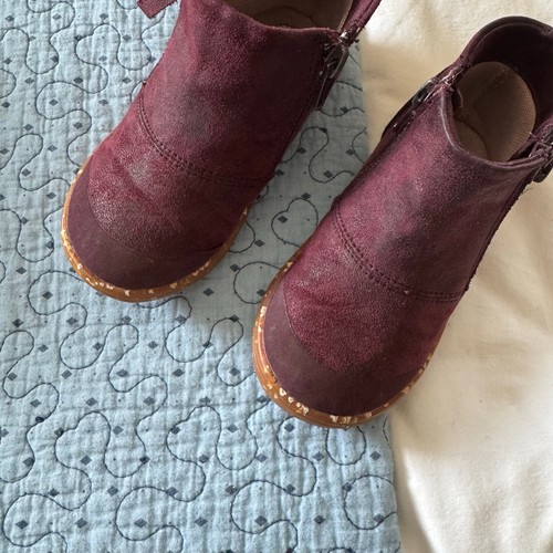 LIVIE AND LUCA Rook Ankle Boot In Red/Cherry Waterproof Size 8 Casual - Picture 4 of 8