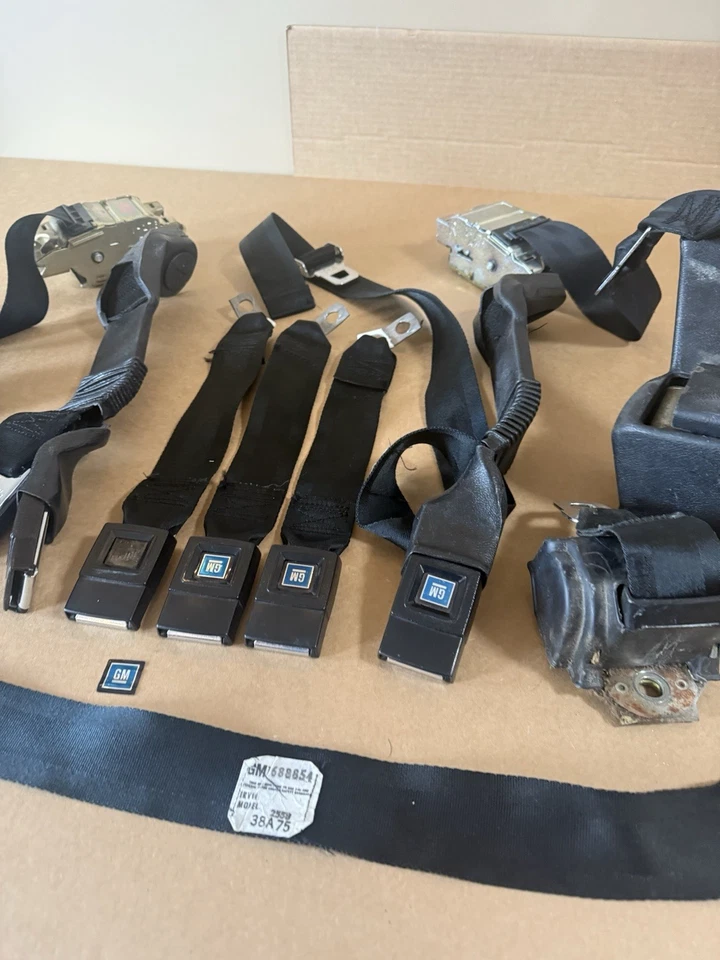 Cinturones de seguridad negros 73-77 GM Olds Cutlass Buick Pontiac carrocería A Monte Carlo Malibu Foto 4 de 4