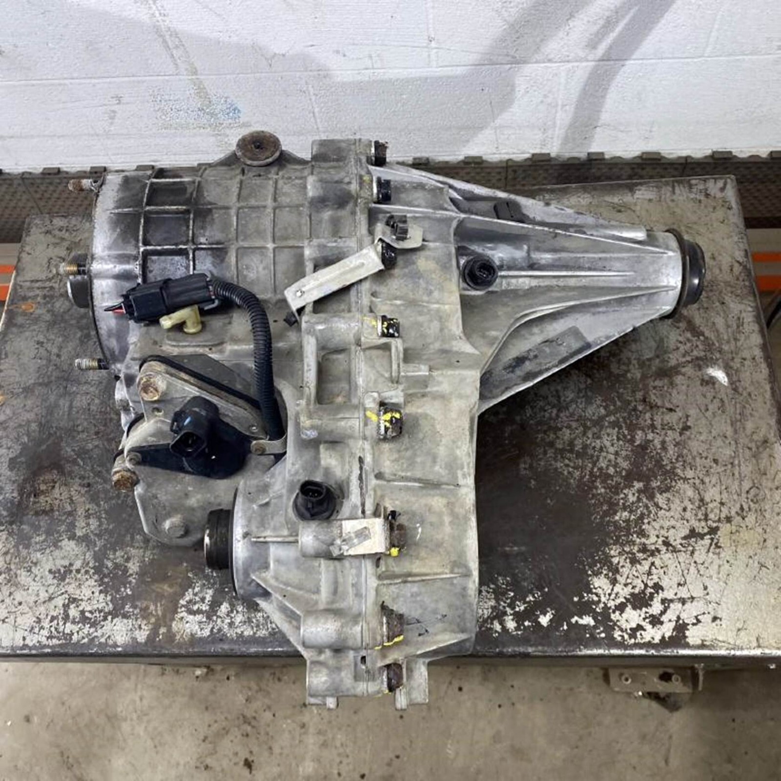 19992002 GMC Sierra 1500 2500 Pickup Transfer Case Electric Shift eBay