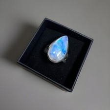 Exquisite Vintage Sterling Silver 925 Large Iridescent Moonstone Ring size 7.75