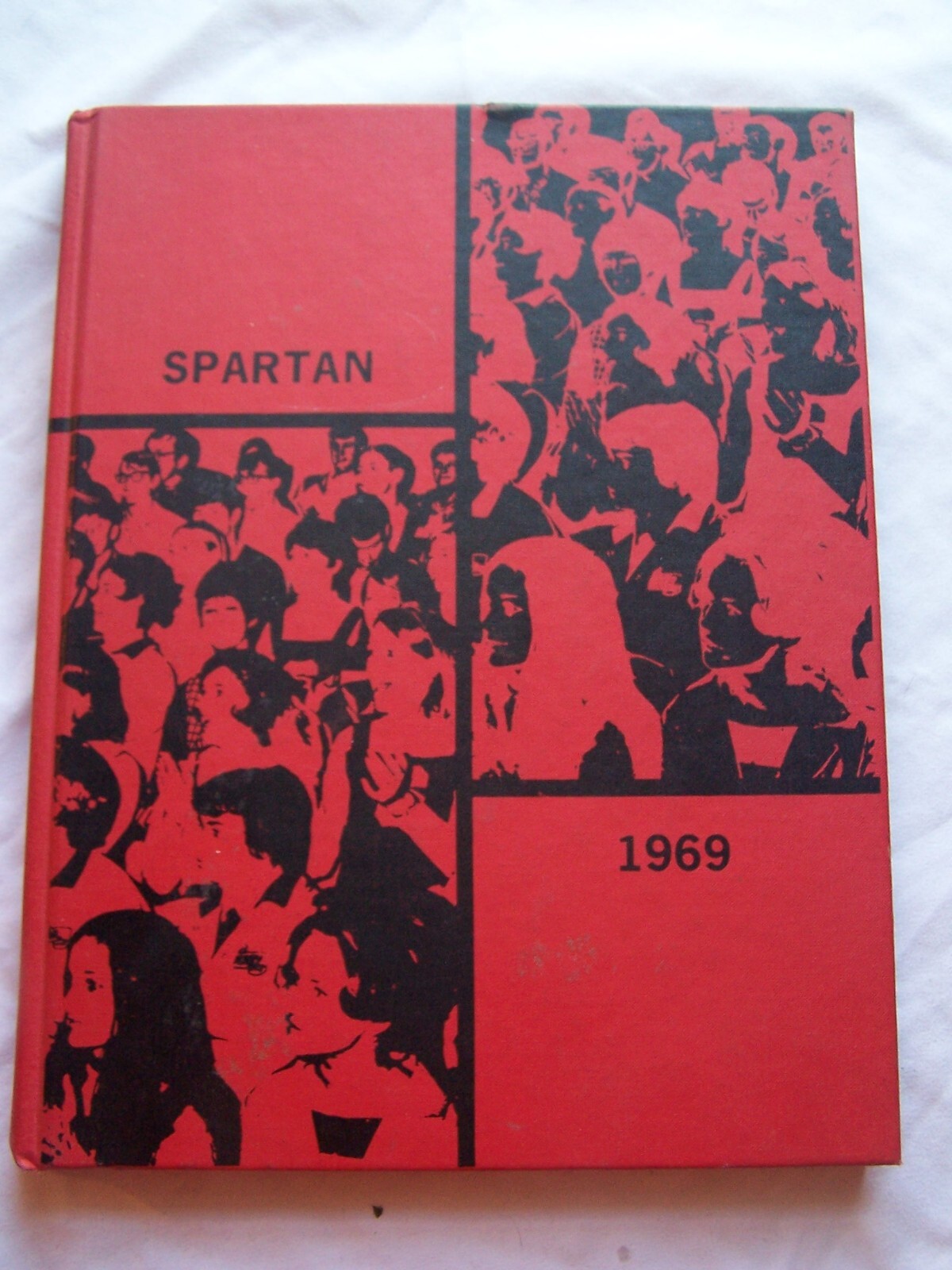 1969 SUMNER HIGH SCHOOL YEARBOOK SUMNER, WASHINGTON SPARTAN UNMARKED