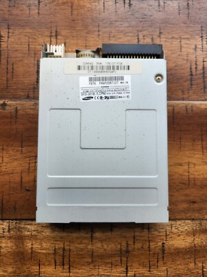 Samsung SFD-321B/LCPN2 , 1.44 Gray Floppy Disk Drive ,*No Bezel No Button*
