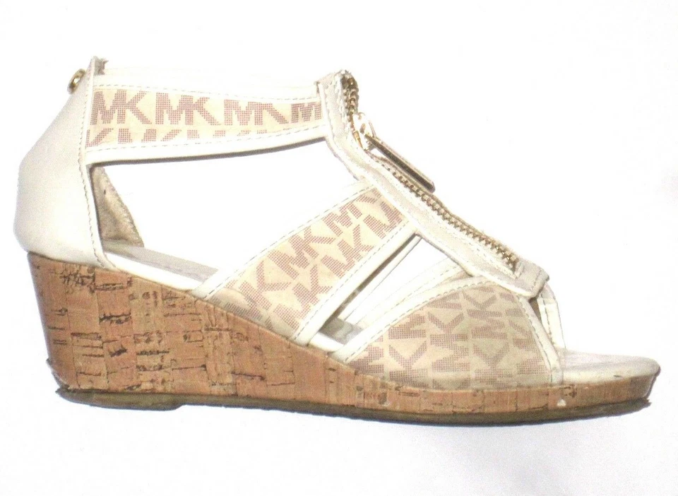 Sandalias para mujer Michael Kors MK Signature vainilla cuña damita beige blanco talla 2 Foto 2 de 4