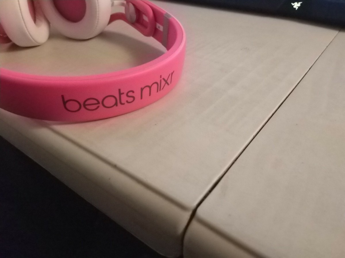 beats mixr 限定版 ピンク ヘッドホン Beats by Dr Dre Beats Mixr On Ear Headphones Pink & White w