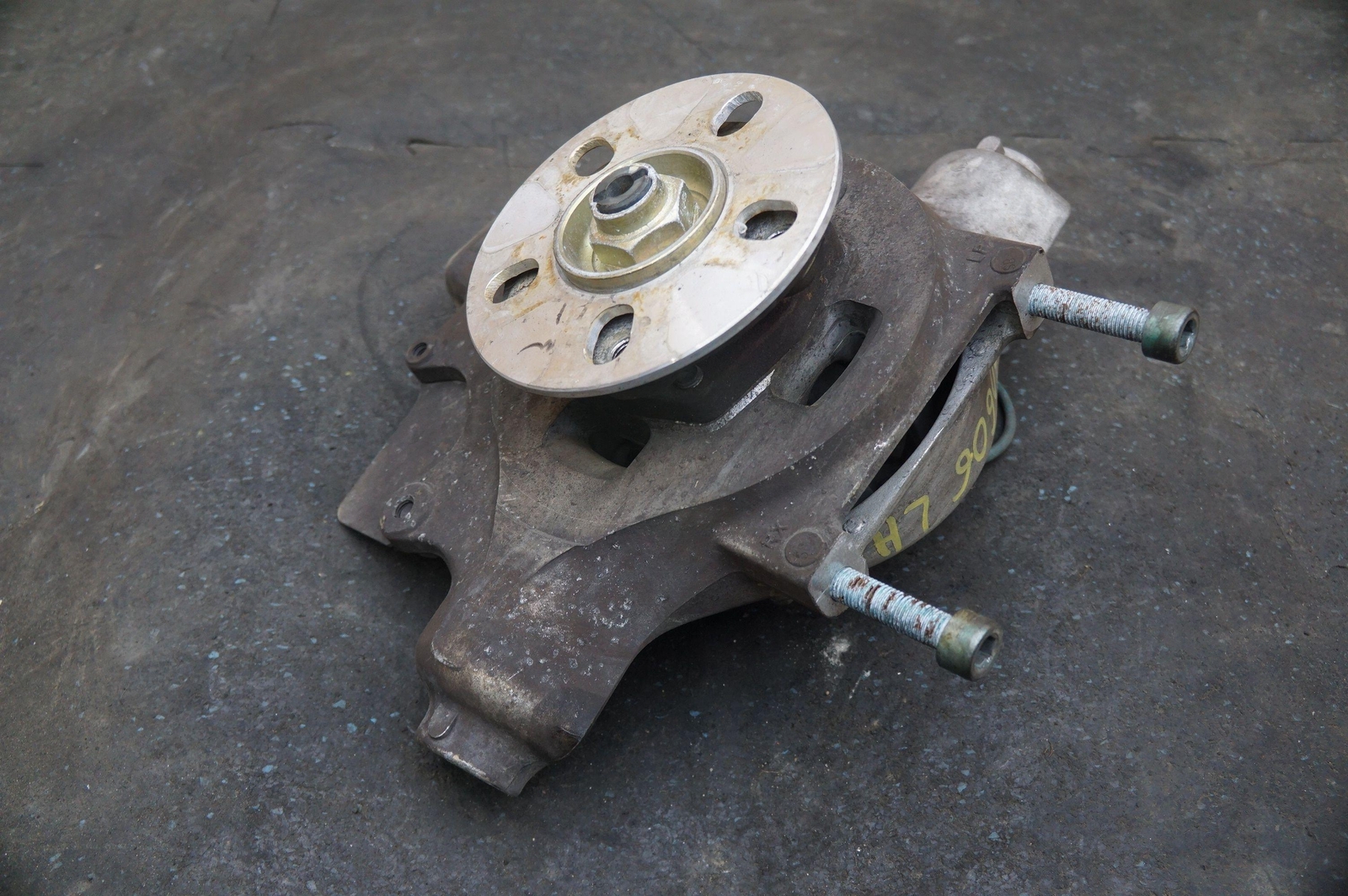Rear Left Spindle Knuckle Hub 194134 179328 Ferrari 430 Coupe Spider Scuderia