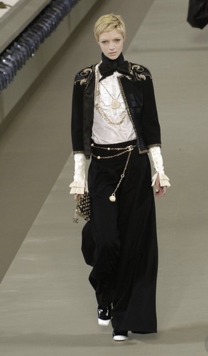 CHANEL CC Paris Fall 2006 Black 100 