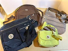 Baggallini 4-teiliges Taschenpaket Rucksäcke Schultertasche Crossbody schwarz braun Nylon grün