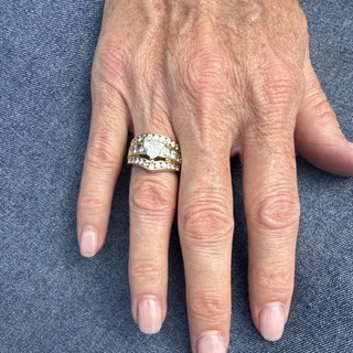 14K Yellow Gold Moissanit Ring Size 7 (10.48g)
