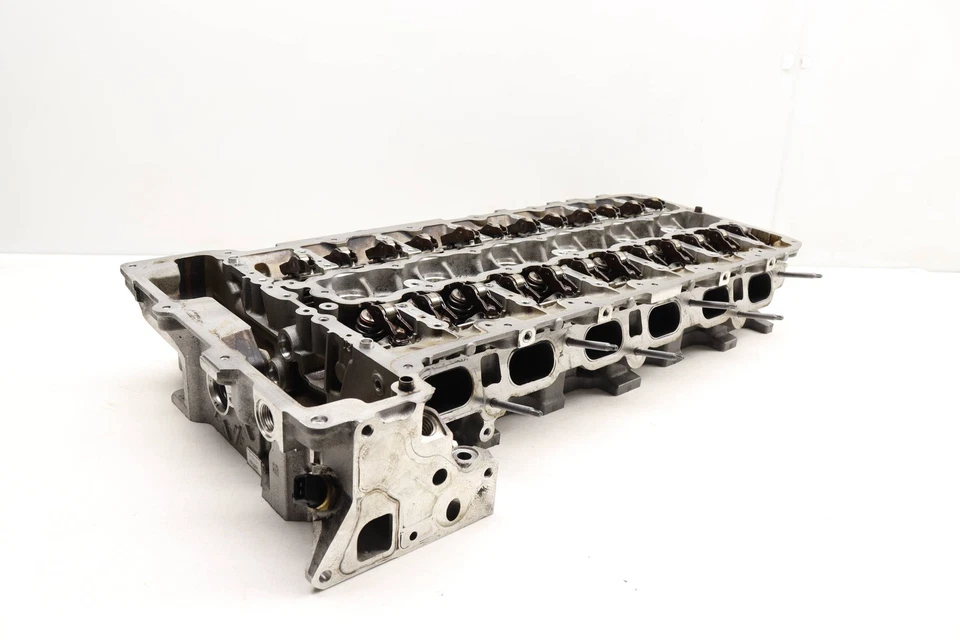 BMW 535XI 2008 3,0 L - culata del motor 7588249 Foto 3 de 4