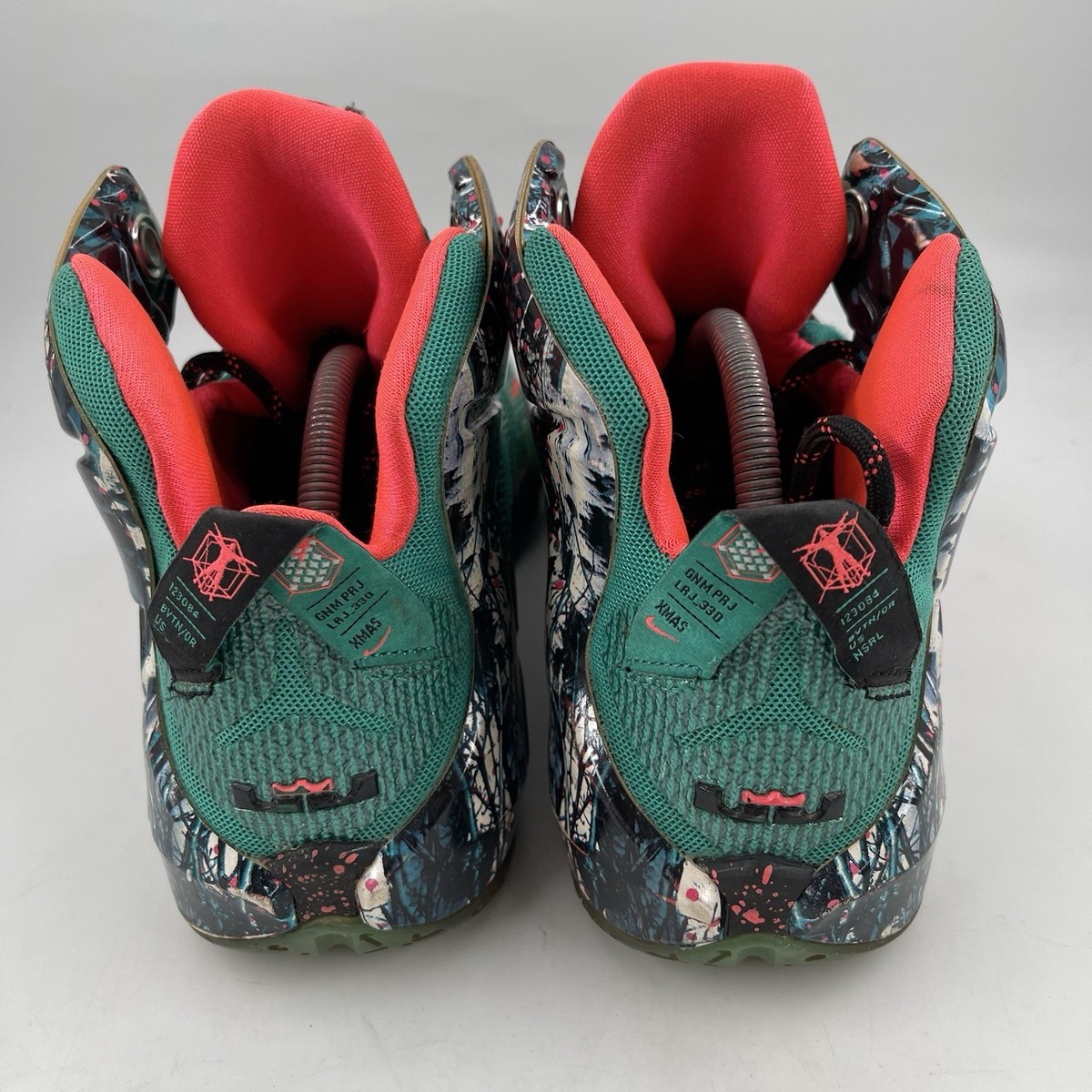 Nike Men’s LeBron 12 Akron Birch - SZ 10.5- Xmas 2014 Green Red Athletic Shoes Nike LeBron 12  main image 4