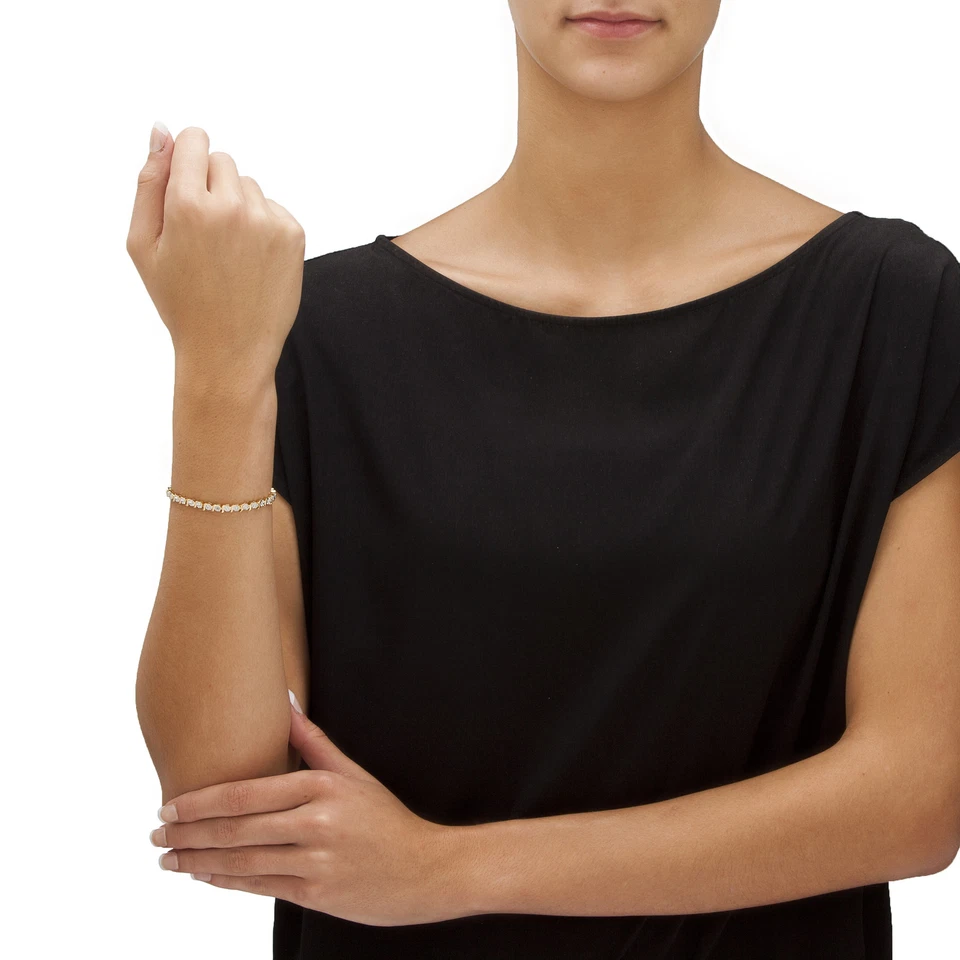 Brazalete de tenis redondo con eslabones en S con detalles de diamantes chapado en oro amarillo de 7,5" Foto 3 de 4