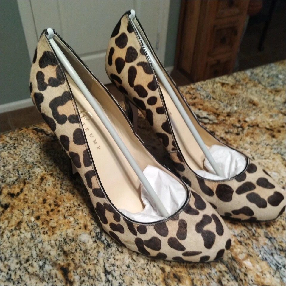 Zapatos de tacón Ivanka Trump Janie para mujer talla 10M estampado de leopardo cuero pelo de becerro usados en excelente estado Foto 2 de 4