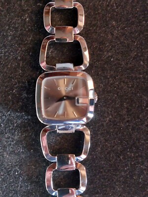 GUCCI RELOJ SEÑORA DE ACERO  100% ORIGINAL MODELO 125.5