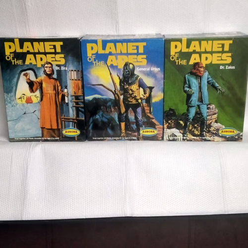 PLANET OF THE APES MODEL KIT LOT - Picture 1 of 4