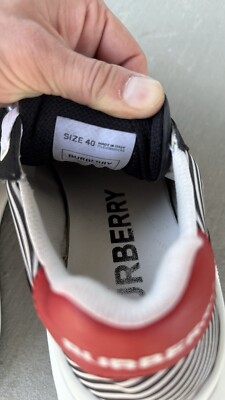Burberry Men display picture 3