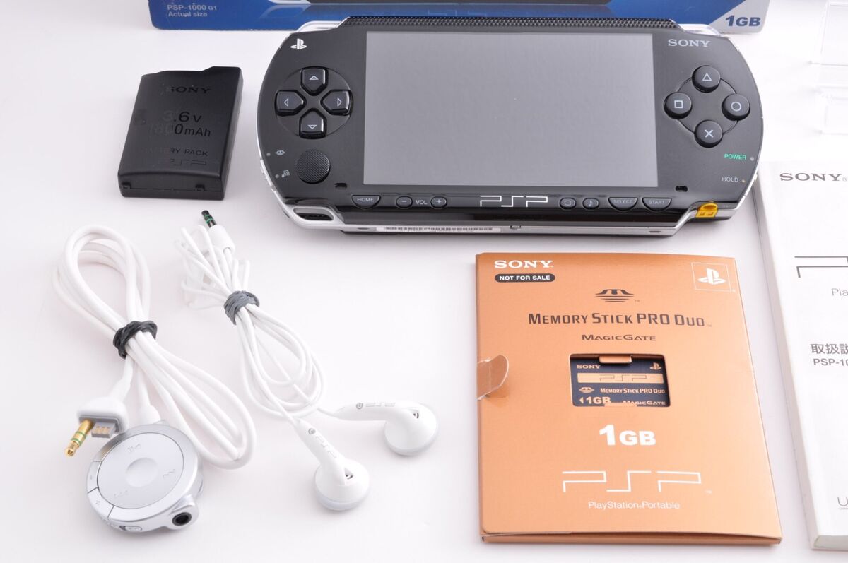Sony PlayStation Portable PSP 1000 Black Console Giga Pack Sony PlayStation Portable PSP 1000 Black Console Giga Pack