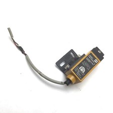 Omron E3S-X3CE4 Photoelectric Sensor, Supply: 12-24VDC, Output: 80mA Max NPN