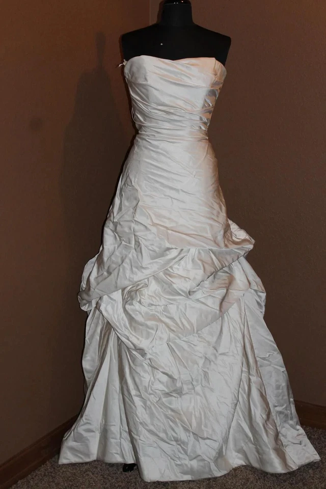 Watters Brides 2084 wedding dress 12 Ivory Satin Strapless Fit & Flare TALL 70" - Image 2 of 4