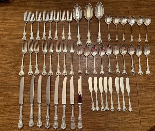 Towle Old Colonial Sterling Silver service for 8 + 3 serving spoons, 51 pieces