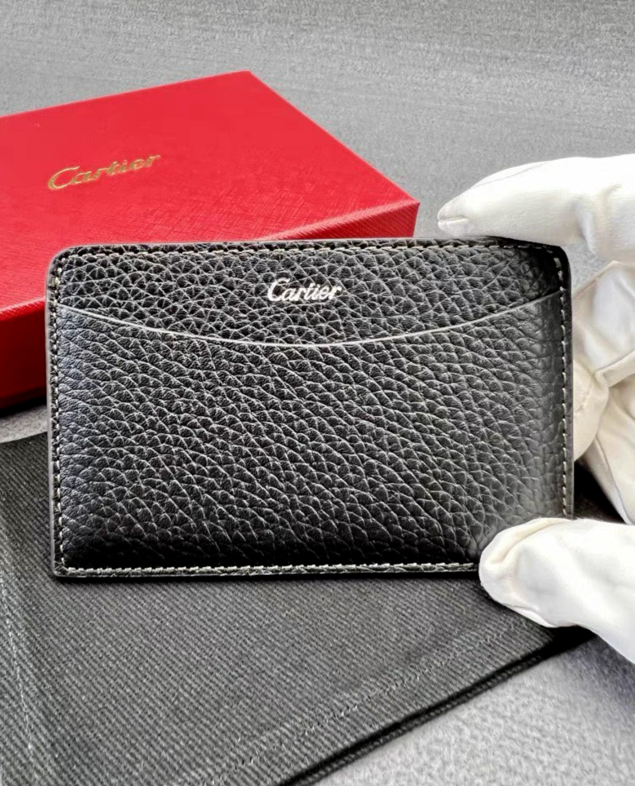 CARTIER GIFT BALCK CARD HOLDER