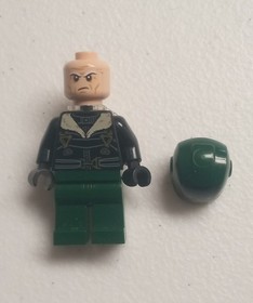Lego Marvel Super Heroes Minifigure Vulture - Dark Green Flight Suit 76083!