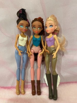 Lot of Three Small 7'' Doll's 2021 XP China