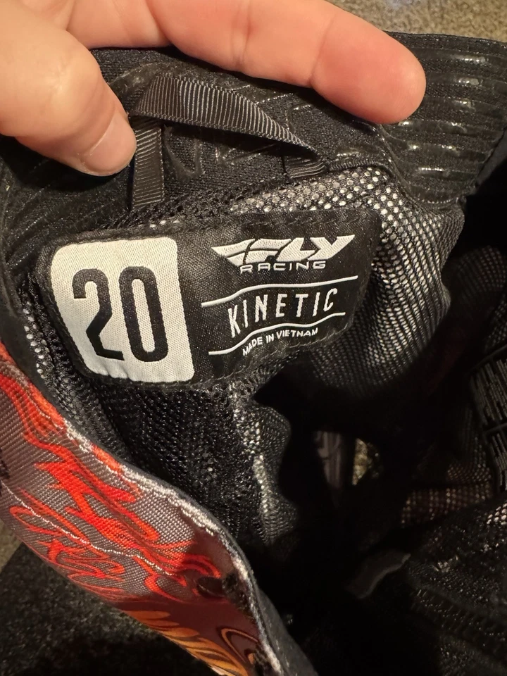 Conjunto de jersey y pantalones Fly Racing Youth Kinetic Rebel Foto 3 de 4