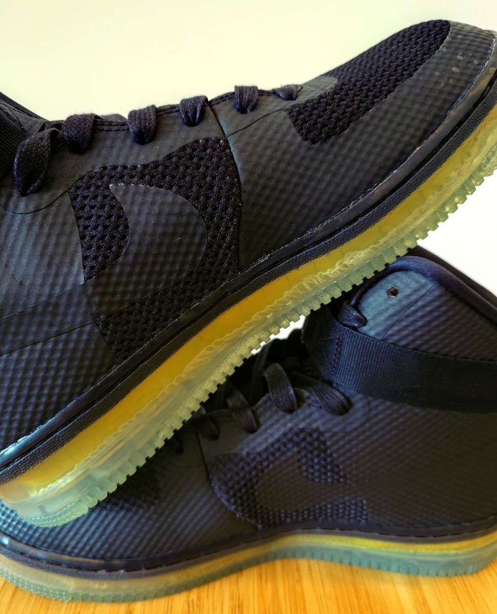 DS 2015 Nike Air Force 1 CMFT Lux sz 9 Black / Metallic Gold DS 2015 Nike Air Force 1 CMFT Lux sz 9 Black / Metallic Gold